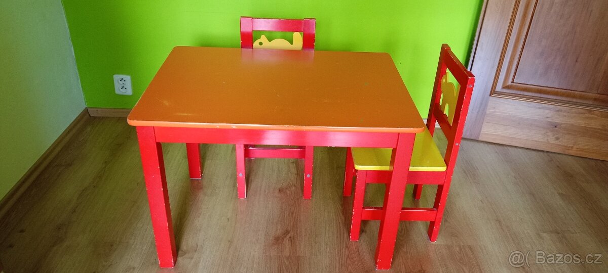 dětský stoleček a židličky zn. IKEA