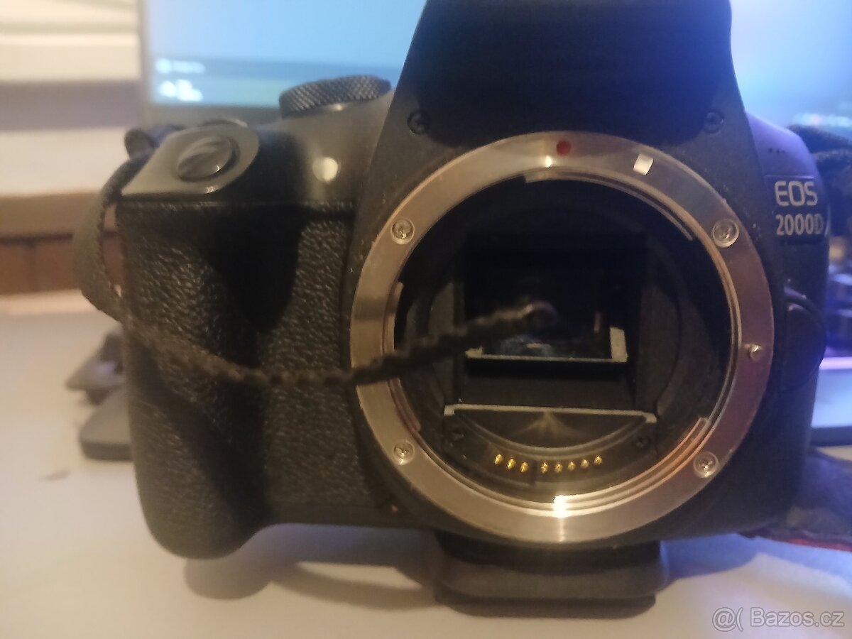 Canon eos 2000d