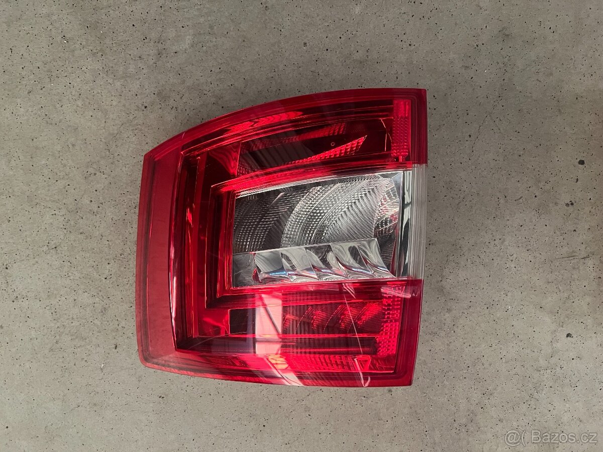 Škoda Octavia III combi Zadní LED světlo original PRAVÉ