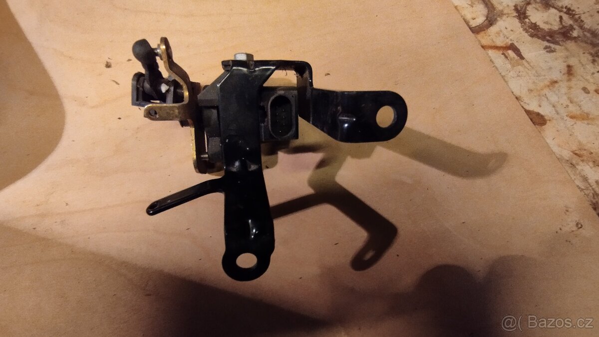 Senzor polohy plynového pedalu w 638 vito