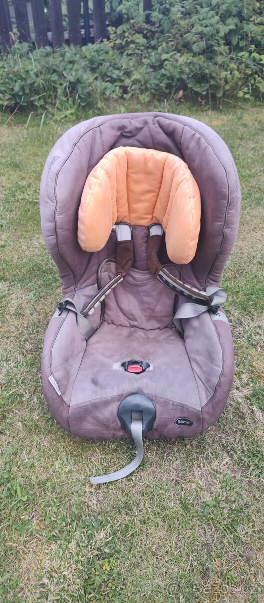 Autosedačka Britax Römer king