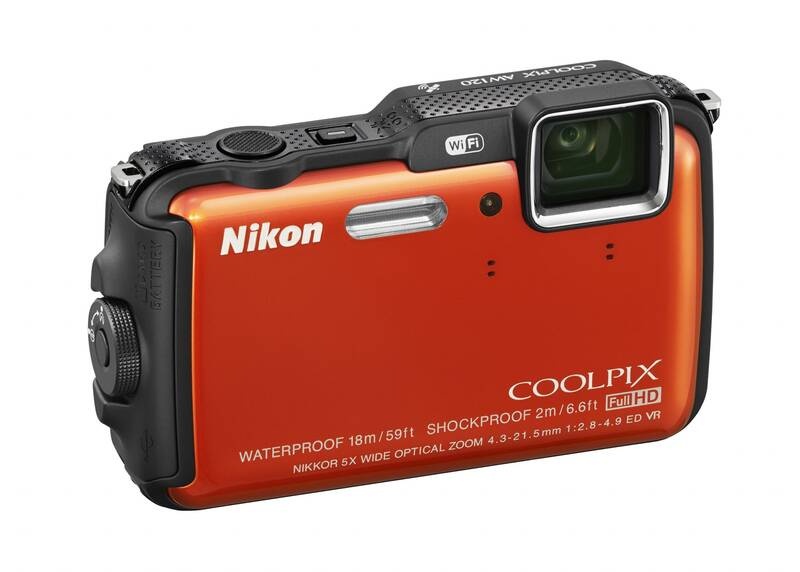 Nikon Coolpix AW120 oranžový