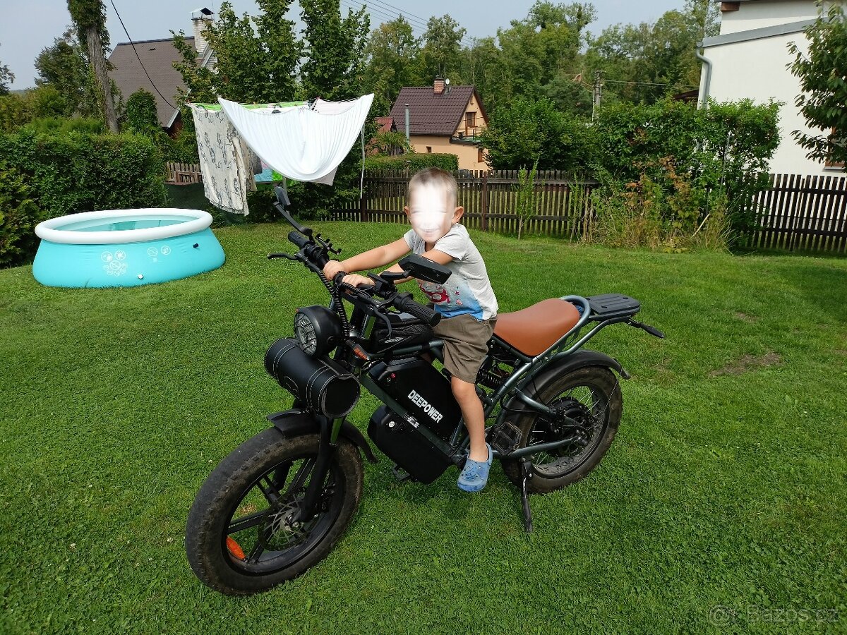 Fatbike "elektrokolo" Deepower