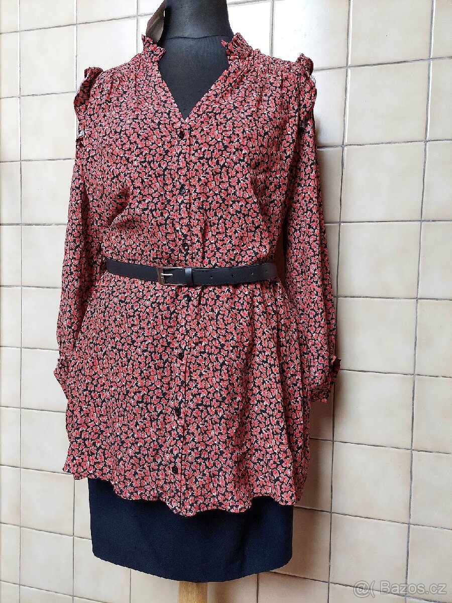 ZARA. Minišaty. Dlouhá košile.