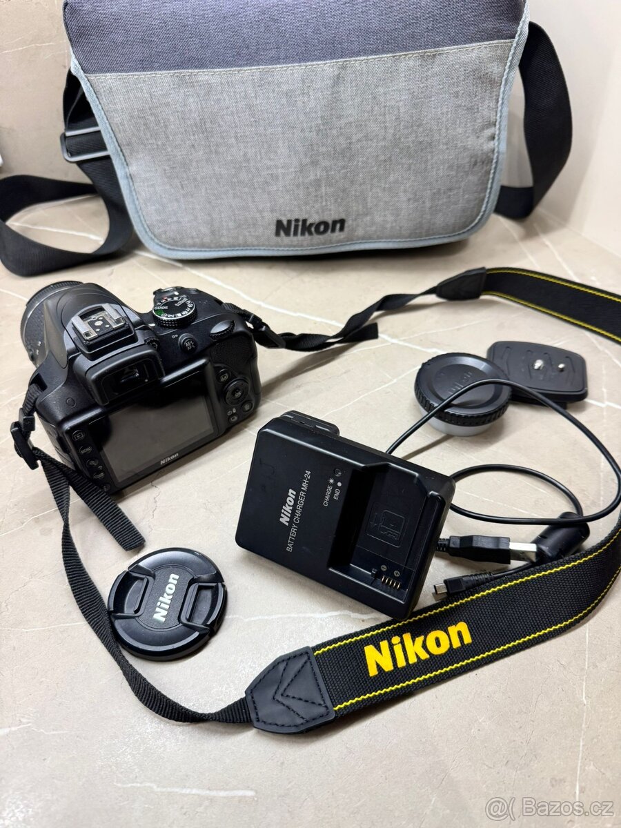 Nikon D3300 + objektiv 18–55 mm + příslušenství