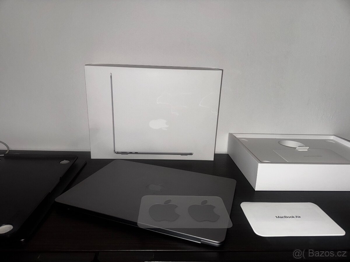 MacBook Air 13" M2 (2022) – Space Gray