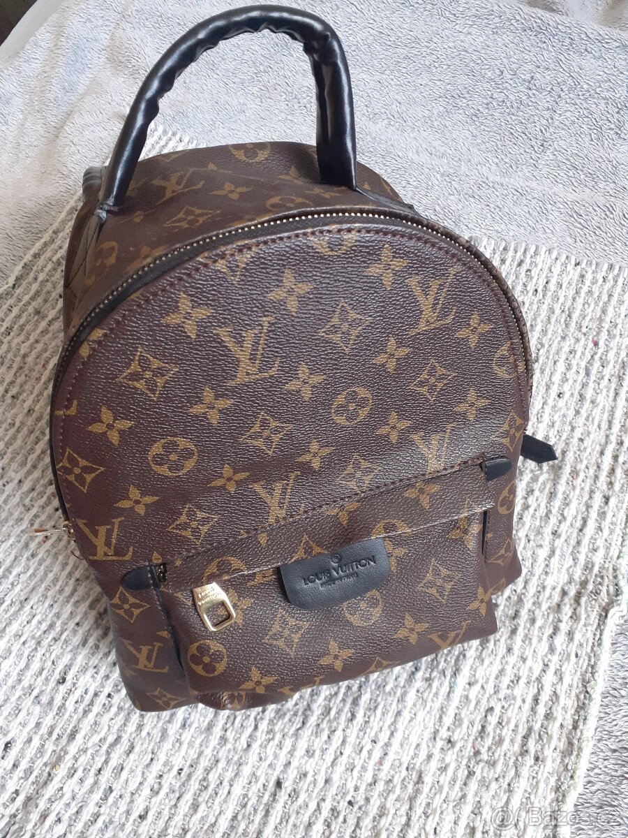 BATŮŽEK LOUIS VUITTON Palm Springs Backpack Monogram Canvas