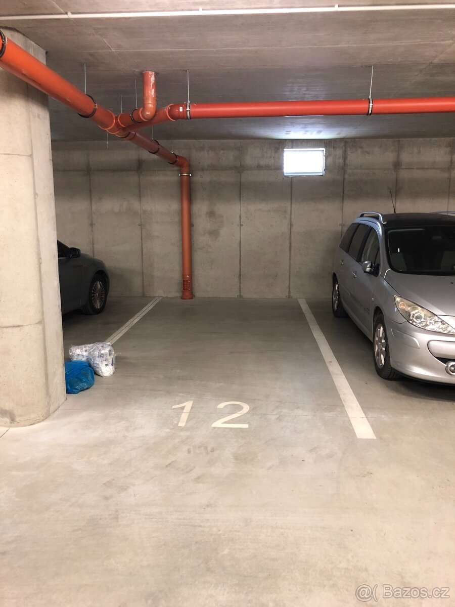 Pronájem garážového stání