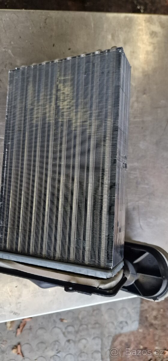 Radiátor topení Škoda Octavia 1J1819031A