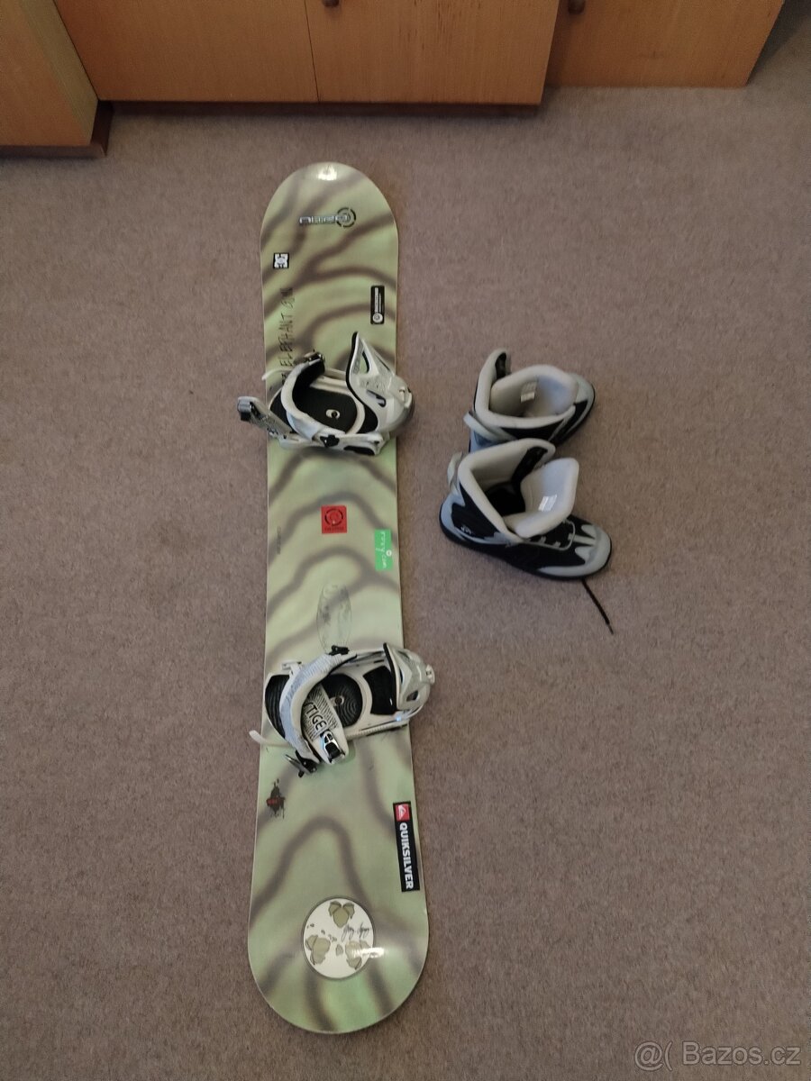 Snowboard, vázání a boty