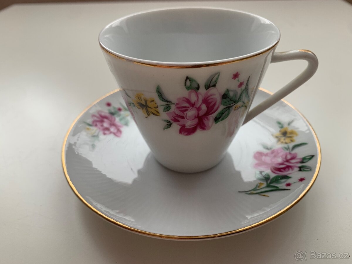 Sada porcelánových hrníčků