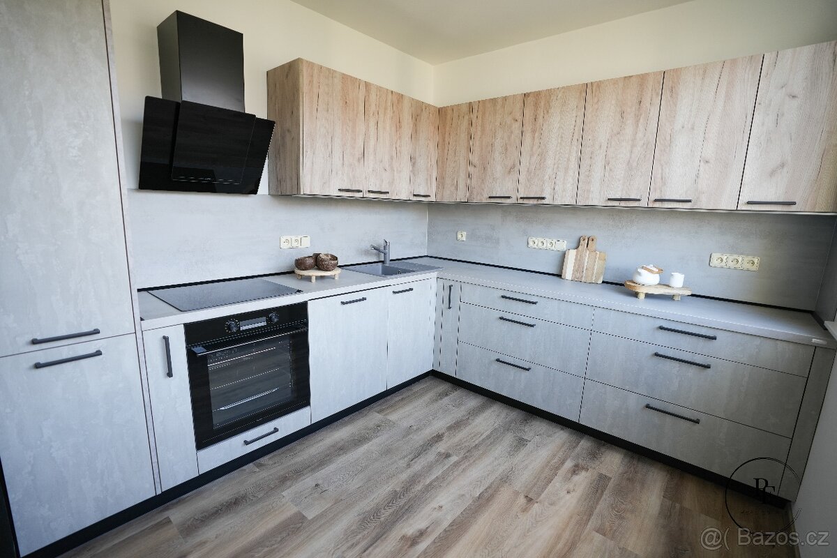 Pronájem bytu 3+1 87 m², 17. listopadu, Mladá