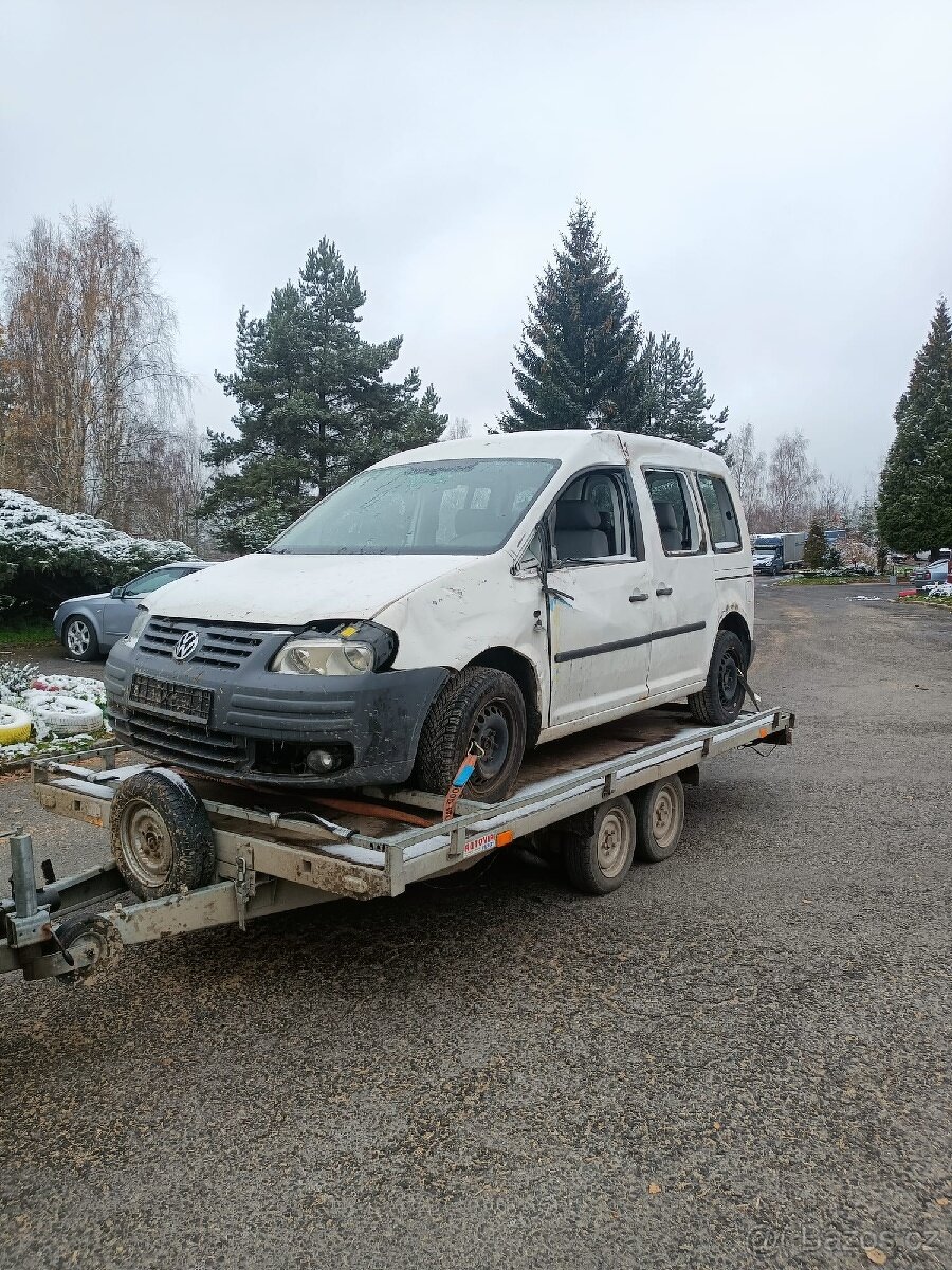 Prodám veškeré díly z Volkswagen Caddy III LIVE 1.9 TDI 55KW