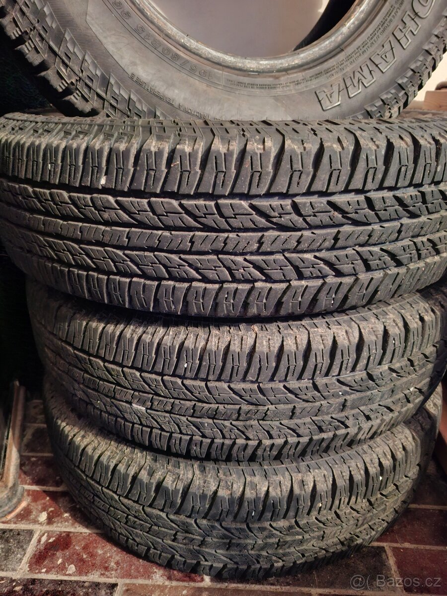 Yokohama Geolandar g015 195/80 r15