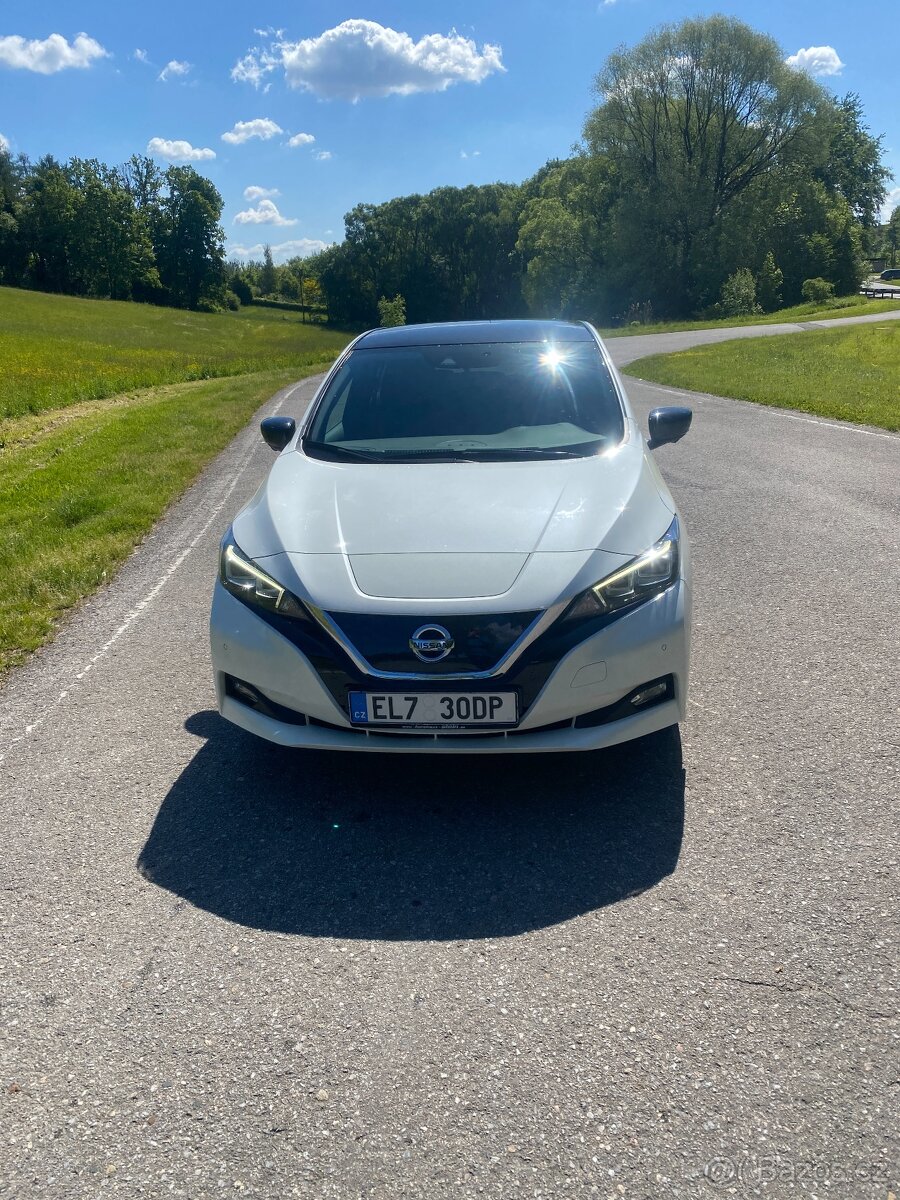 Nissan Leaf Tekna 40 kWh 360 Kamera LED Navi  62353km, DPH