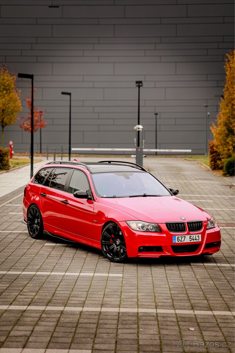 BMW e91 330i
