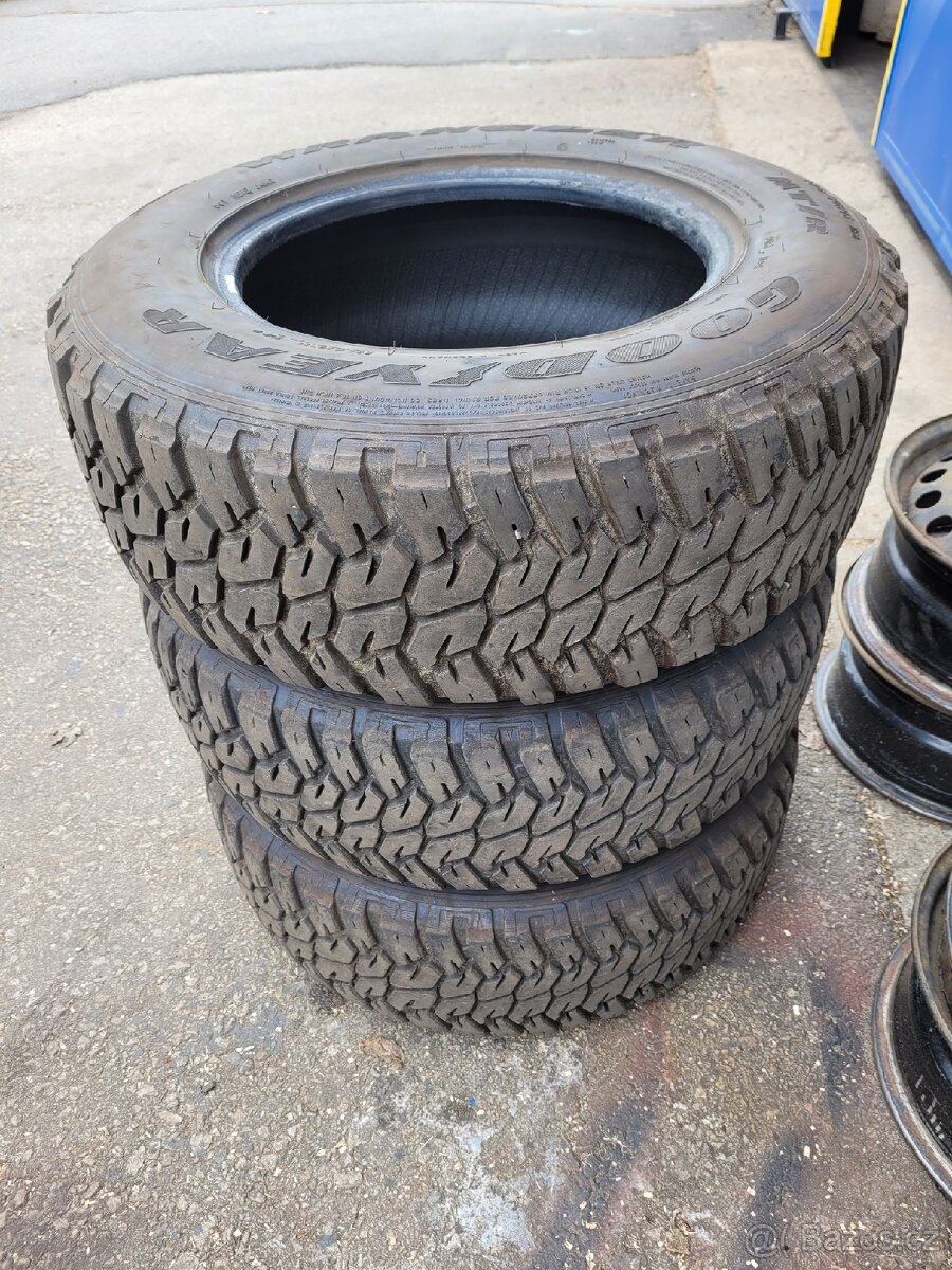 Pneumatiky 235/70 R16 Good Year Wrangler