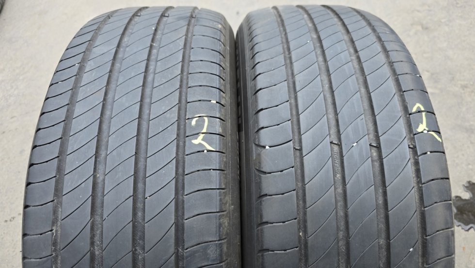 Letní pneu 215/55/17 Michelin
