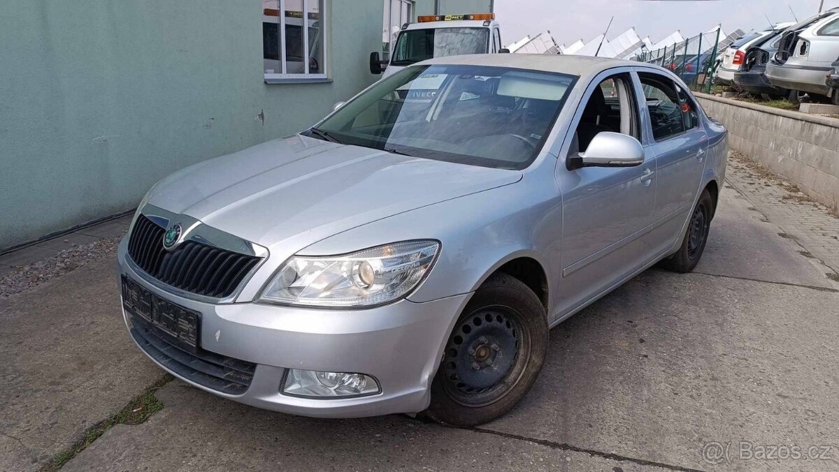 Škoda Octavia II 1.6tdi barva 9156