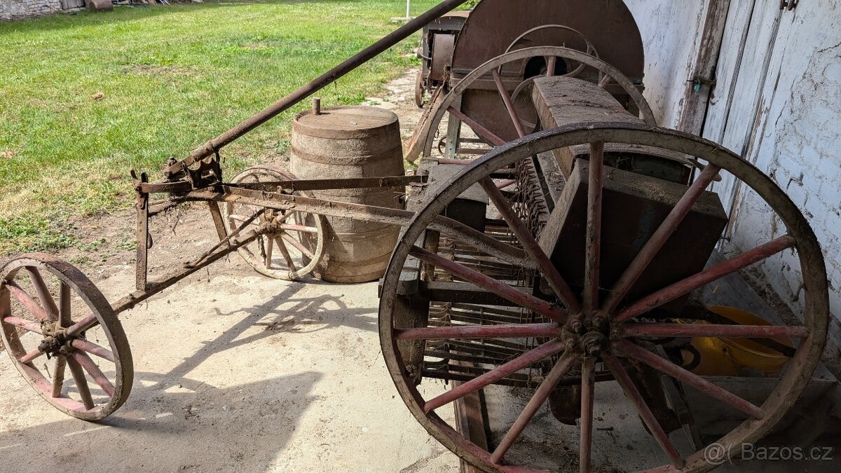 Secí stroj - sečka za kone nebo traktor