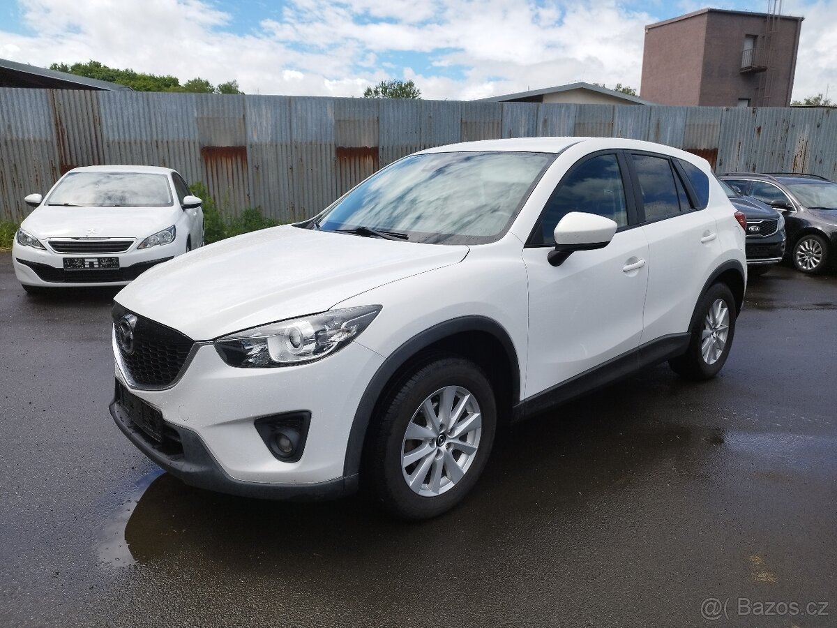 MAZDA CX 5 BENZÍN 2.0i 121 KW.1.MAJITEL.NEHAVAROVÁNO.8x ALU.