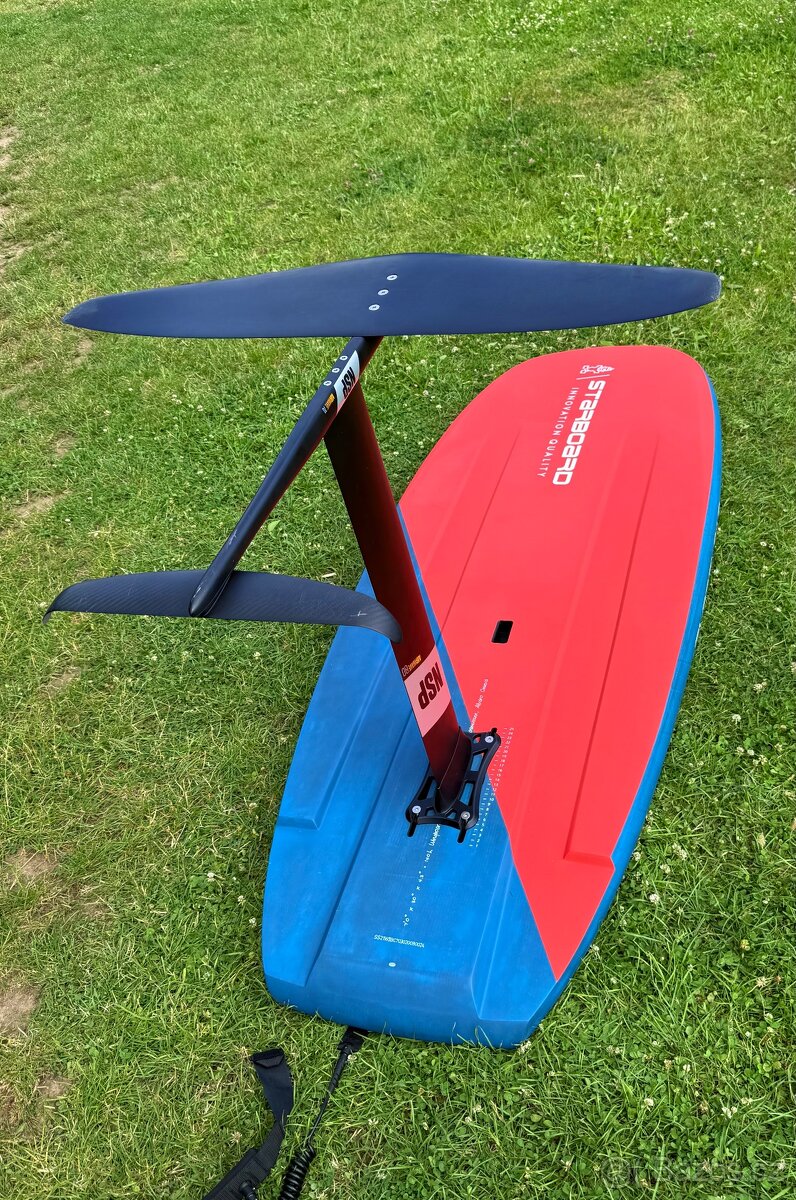 Wingfoil + wingboard + wing - sestava.