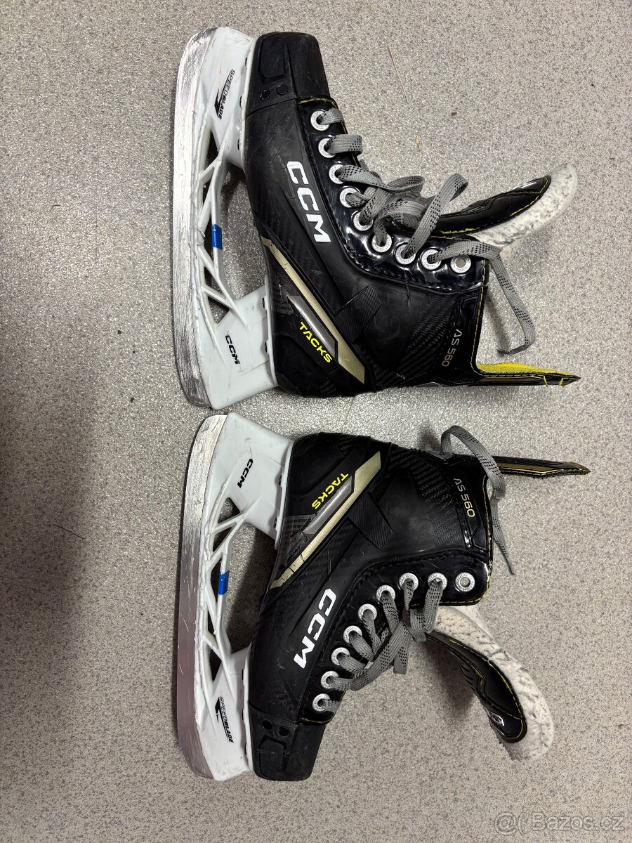 Hokejové brusle Ccm Tacks AS560