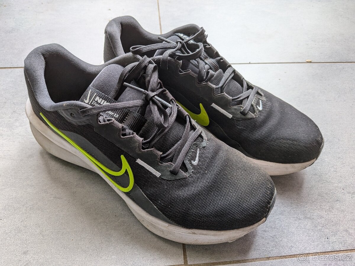 Nike DOWNSHIFTER 13 - EU 42