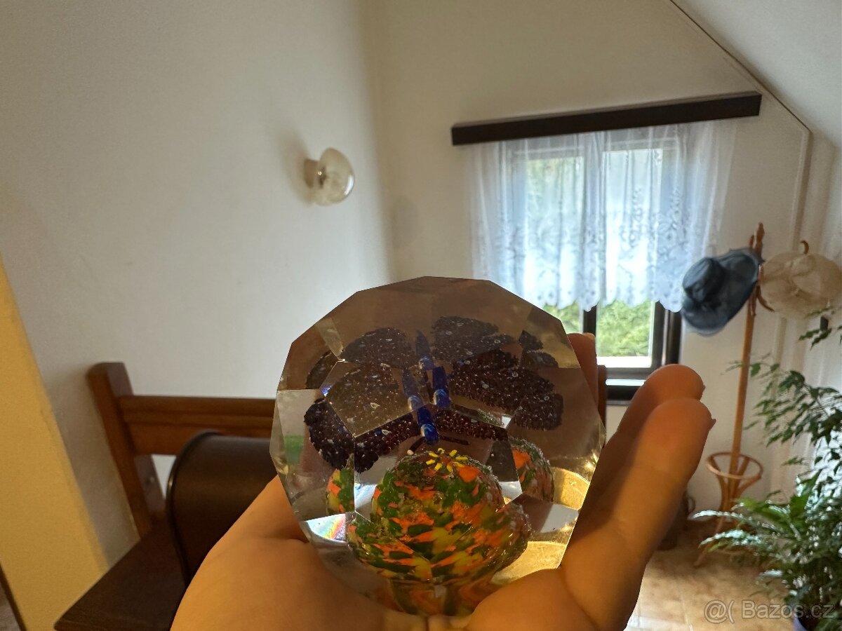 Prodám skleněná těžítka