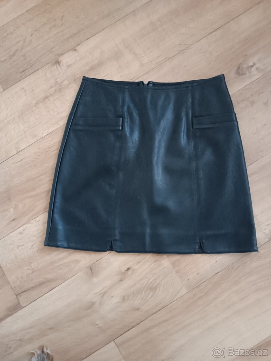Koženková sukně vel.S Reserved