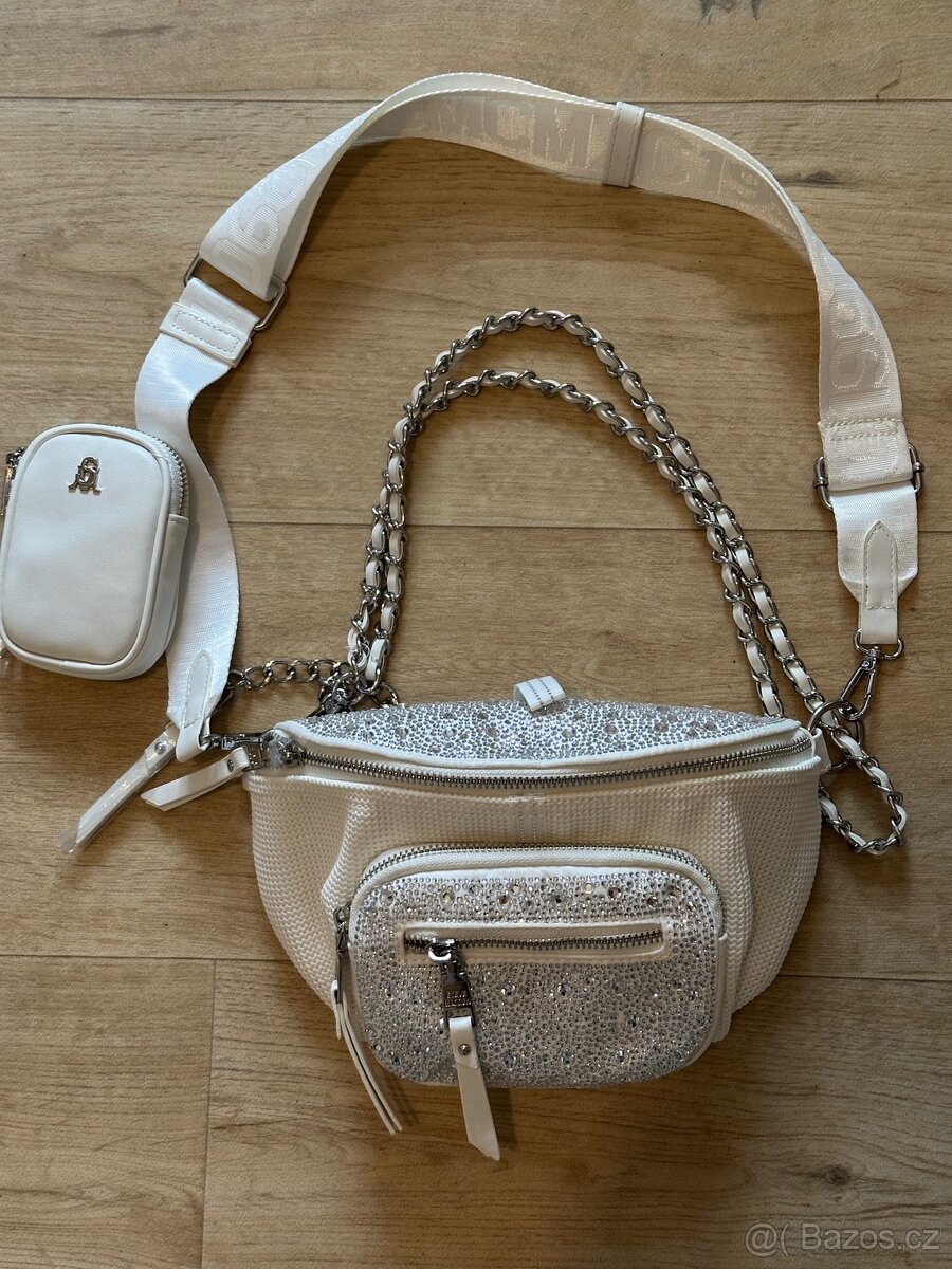 Nová damská ledvinka Steve Madden