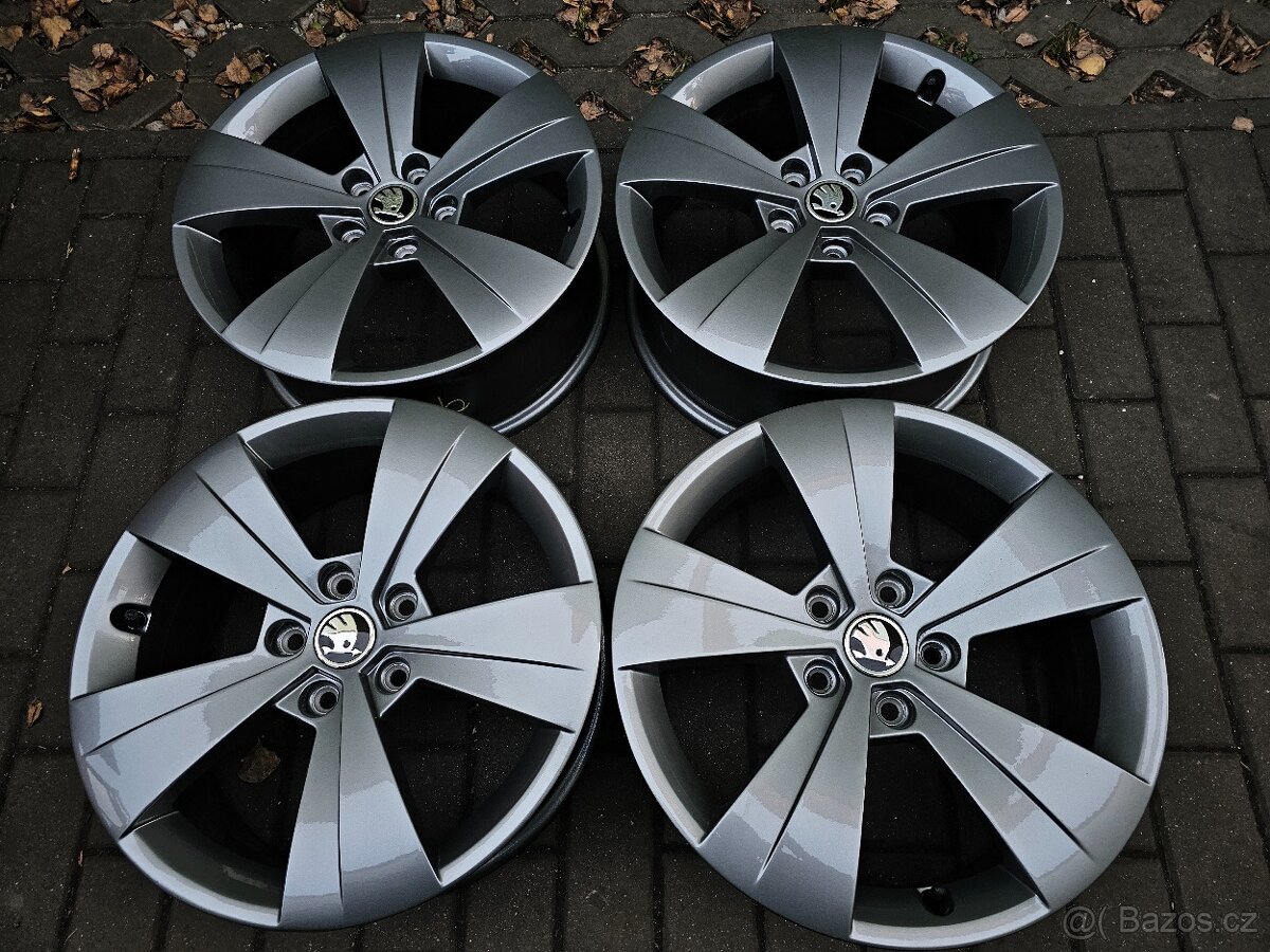 ALU kola disky Škoda 5x112 R17 Superb III Triton