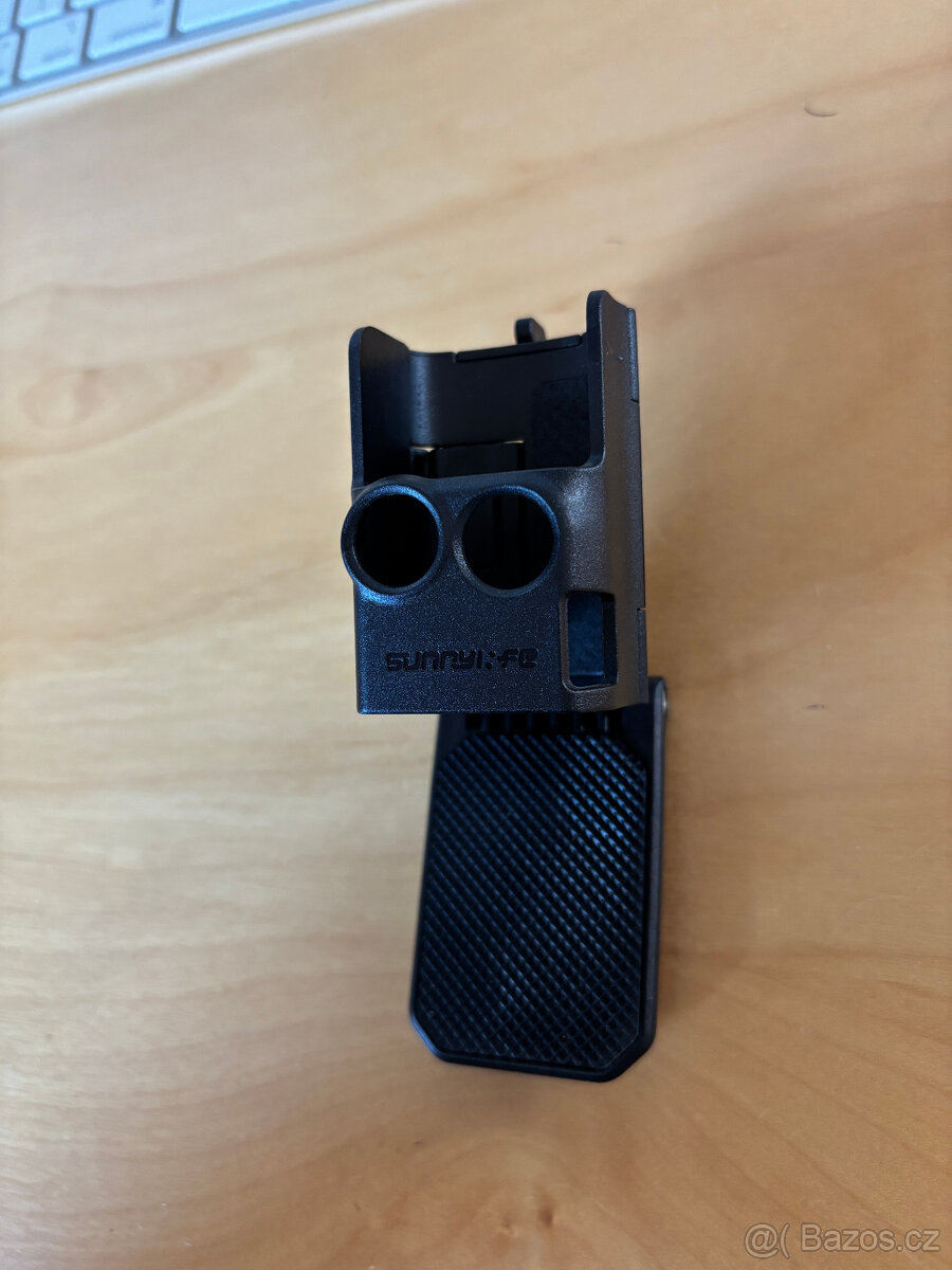 naklápěcí držák pro DJI Osmo Pocket 3.
