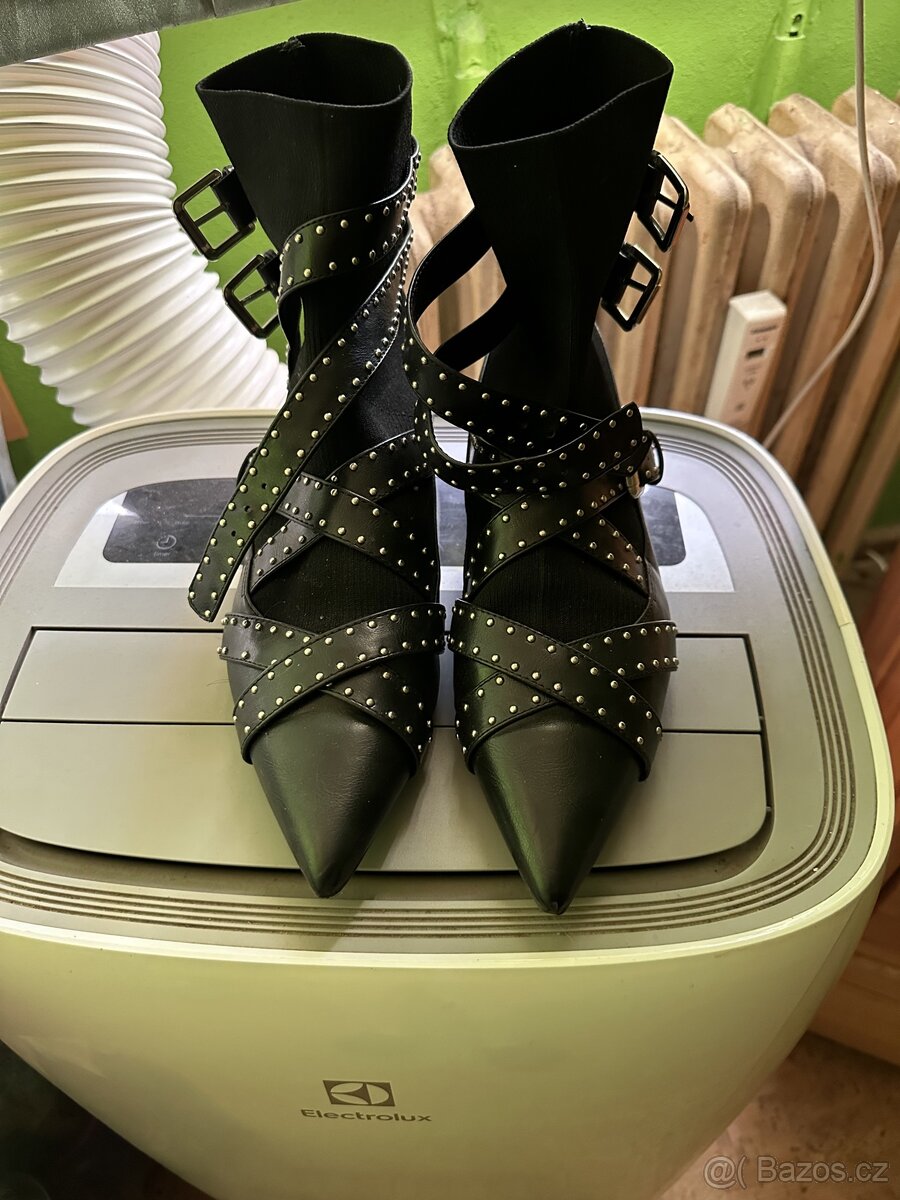 Dámské boty vel. 40