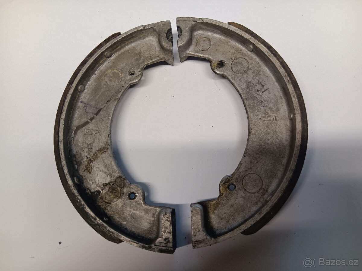 Brzdové čelisti Jawa Pérák průměr 160.