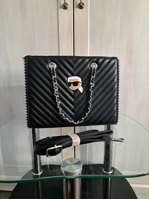 karl lagerfeld kabelka nova.