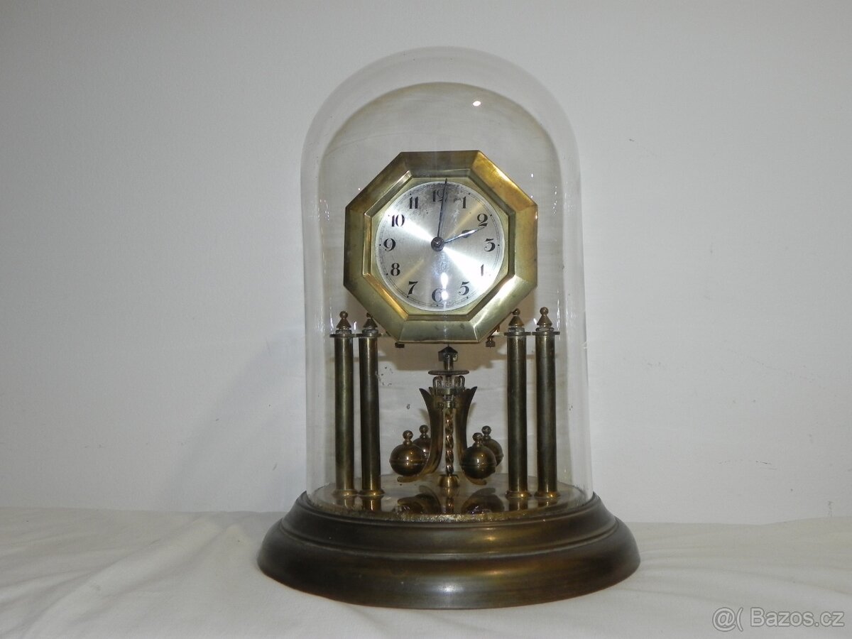 Staré hodiny ročky