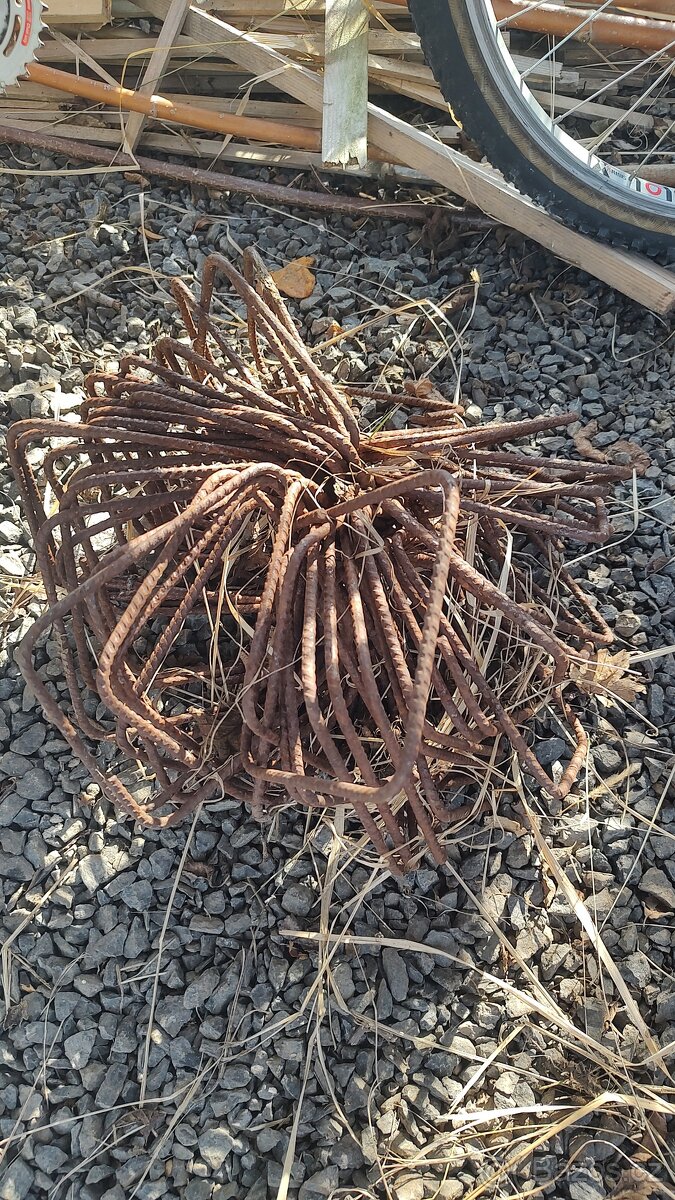 Třmínky 1815cm 6mm 50ks