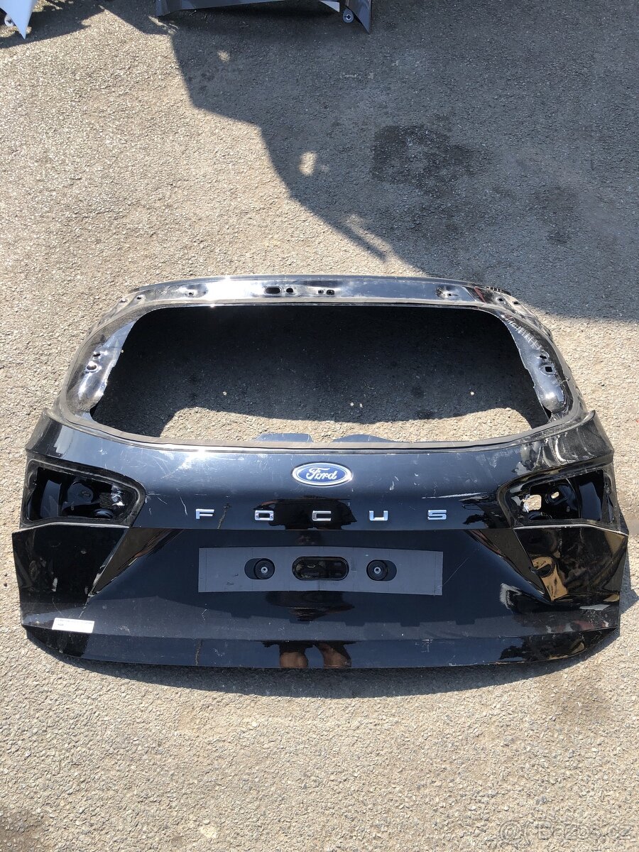 Ford Focus dvere viko zadní mk4