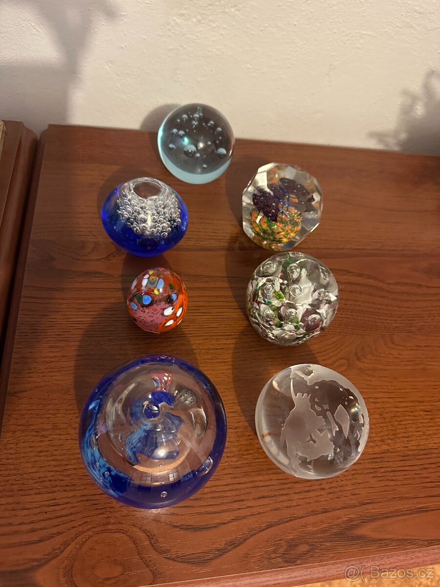 Prodám skleněná těžítka
