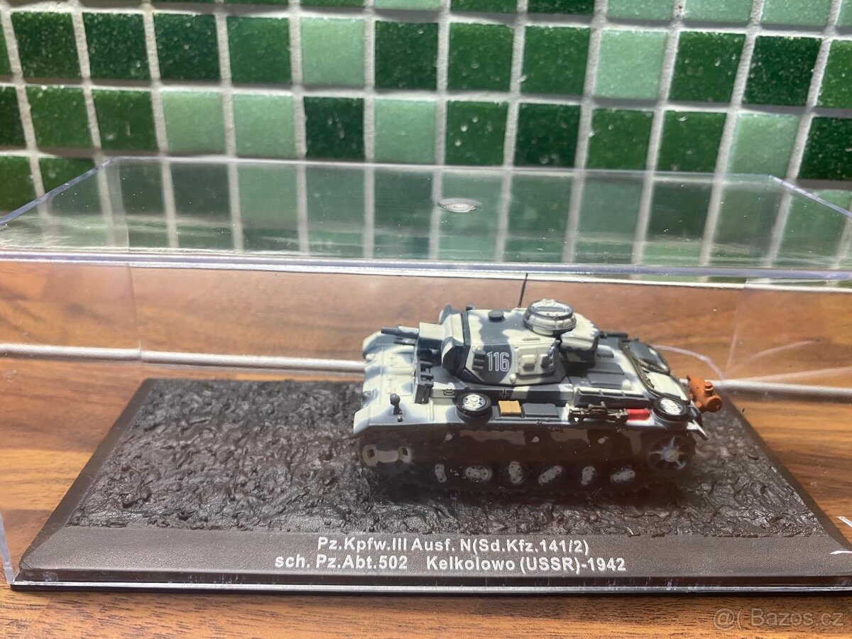 Model tanku