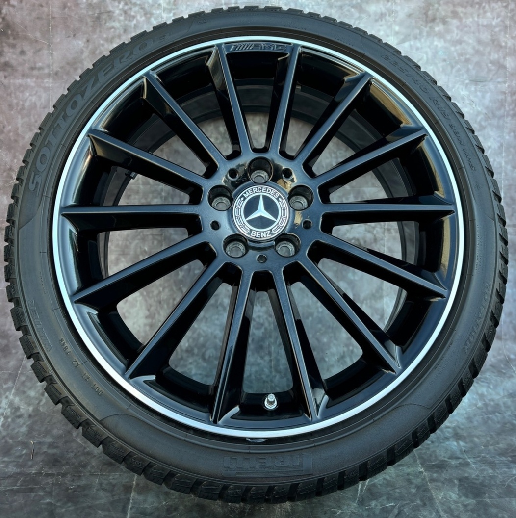 Zimní top sada Mercedes CLA AMG 225/40R19 odp.DPH