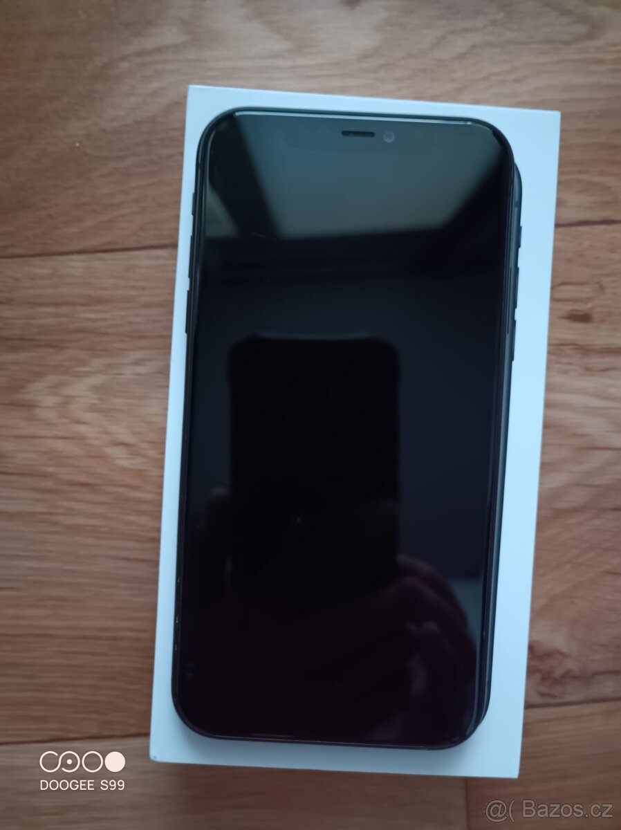 iPhone 11