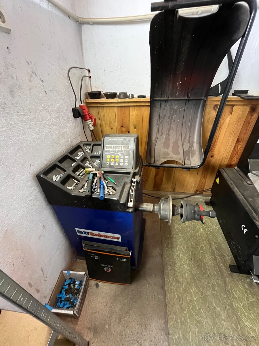 Automatická vyvažovačka kol XT Balancer SA