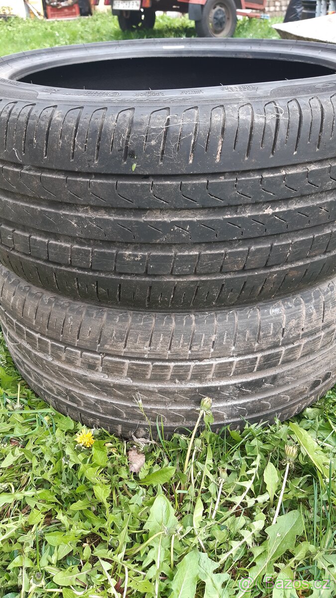 Pneu Pirelli 235/40 R19