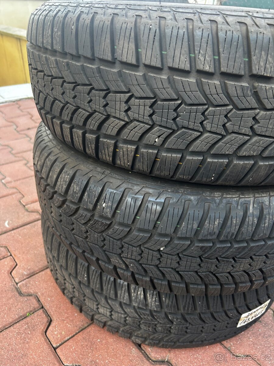 Zimní pneumatiky Sava 205/60/16 2ks