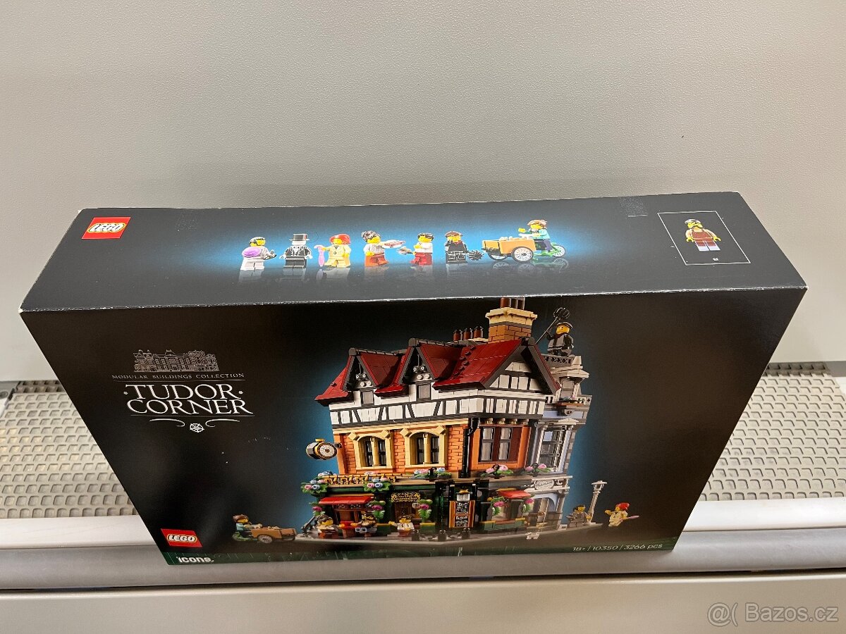 LEGO 10350 Dům na rohu v tudorovském stylu