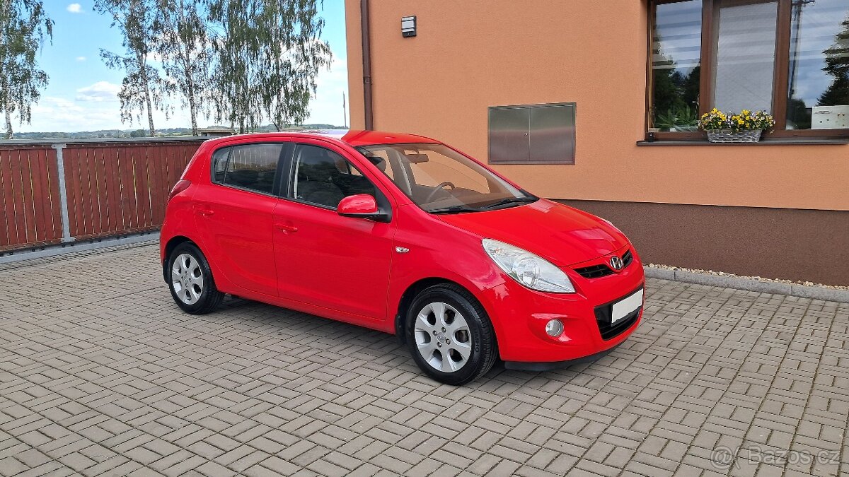 Hyundai i20, 1.2i / najeto 67 000 KM 1.MAJITEL ČR