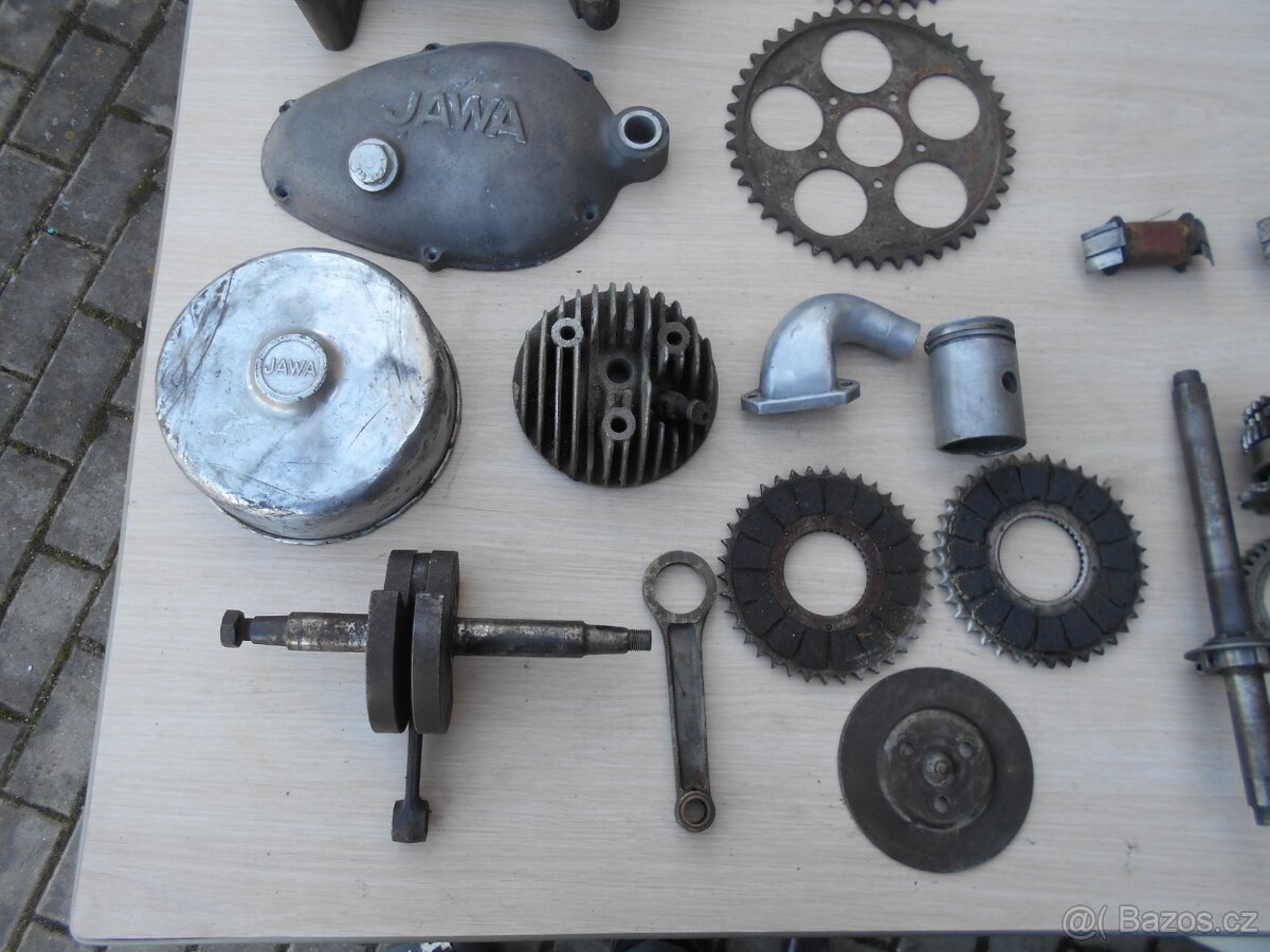 Jawa 98 Robot motor díly levně