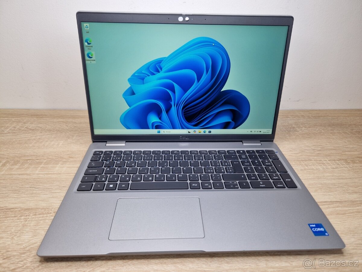 Notebook Dell Latitude 5520 TOP VÝBAVA i5 11Gen/16GB ZÁRUKA